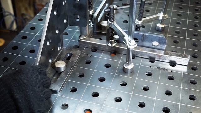 О ТАКОМ ПОДАРКЕ мечтает каждый мужик. Сварочный стол 3D
