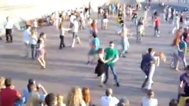 6 Хастл Дискотека набирает обороты смотреть онлайн