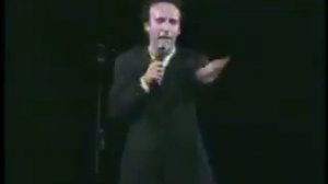 Benigni vs Berlusconi "Mussolini ha fatto delle cose buone"