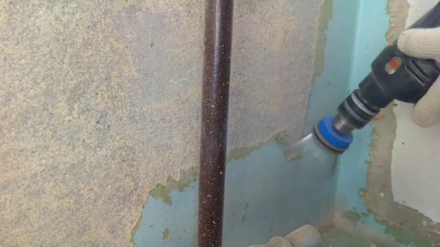 КАК ДРЕЛЬЮ ОЧИСТИТЬ СТЕНЫ ОТ МНОГОСЛОЙНОЙ КРАСКИ, НАСАДКА ЗА 200 РУБЛЕЙ смотреть онлайн