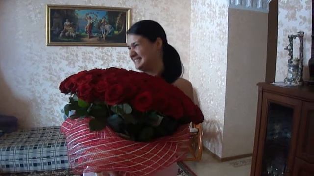 101 роза в подарок. Доставка цветов и подарков Новороссийск: www.podarok-nvr.ru