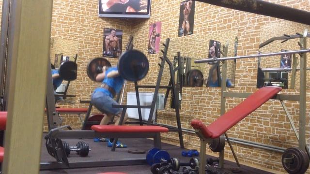 присед подснежника , штанга 90 кг на 21 раз смотреть онлайн