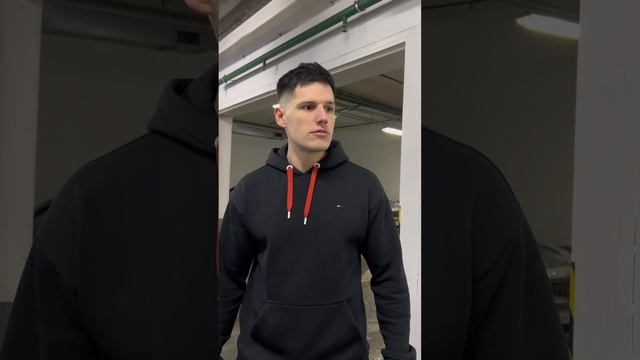 Сначала их называют современными технологиями, а потом ты используешь их не по назначению? | #мем