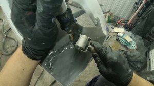 покраска заднего крыла и бампера, переделка чужого ремонта.
