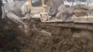 Бульдозер Т-330 потрапив у халепу