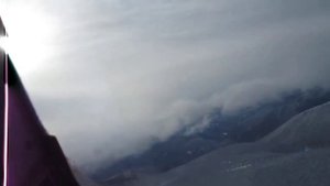 Заход на посадку Ан-26 аэропорт Мама Иркутская область. Вид из кабины.