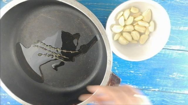 Запеченная курица на 40 ЗУБЧИКАХ ЧЕСНОКА смотреть онлайн