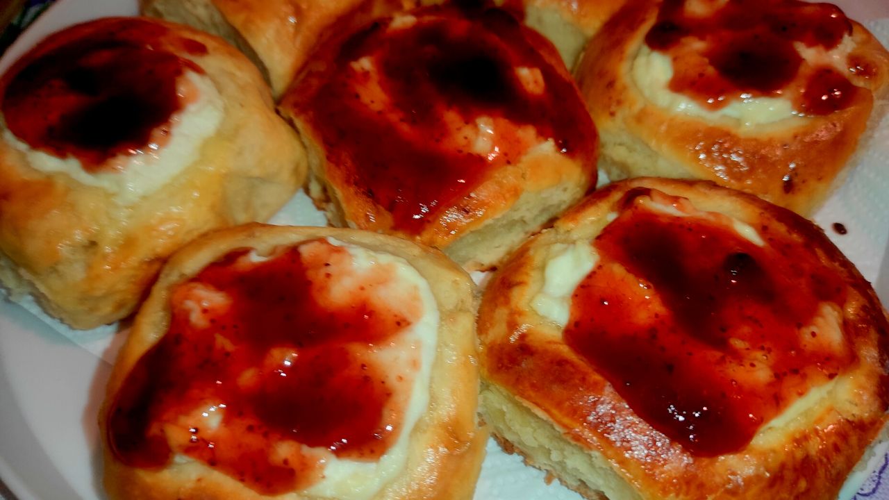 Творожные ватрушки с ягодным джемом покорили с первого кусочка! Очень вкусные, нежные и ароматные!