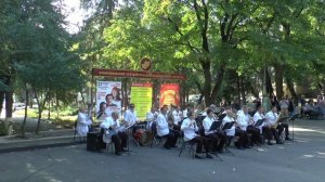 "В городском саду играет духовой оркестр..." в исполнении оркестра "Машук Бэнд"