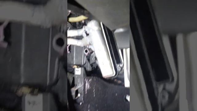 ? ИНТЕРЕСНАЯ СИТУАЦИЯ С АВТОМОБИЛЕМ VOLKSWAGEN JETTA - НЕ ГРЕЕТ ОТОПИТЕЛЬ))))??? смотреть онлайн