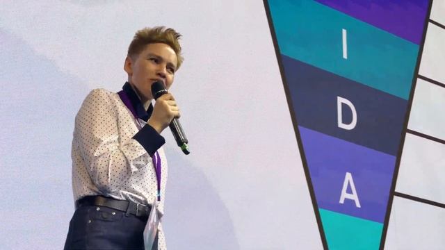 Маркетолог Без Принципов на сцене Foxnet Forum (Москва, 28.05.2022г.) демо-версия смотреть онлайн