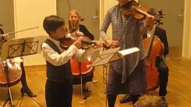 Tango El Choclo violin performance By Thomas смотреть онлайн
