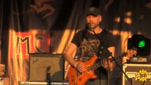 Под песню группы "Znaki" Моя мама была супергёрлой