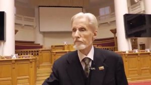 Василий Шульгин монархист ,эмигрант и враг большевиков ..Закончивший свои дни в СССР в 1976 г