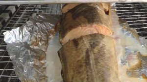 Треска горячего копчения с пряностями и зеленью