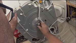 Чистка сушки Miele от грязи
