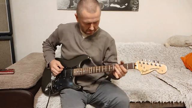 Squier Standard Stratocaster 2005 смотреть онлайн