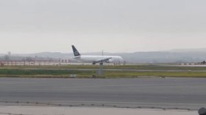 ? LIVE Plane Spotting CLOSE UP TRAFFIC VIEWS From Madrid Barajas Airport