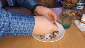 ФУНДУК.??? Карамановский / Президент / ВПЕРВЫЕ лущим+руками и....