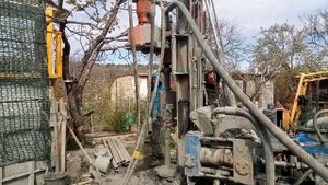 Бурение скважин в Крыму  ,малогабаритная буровая установка