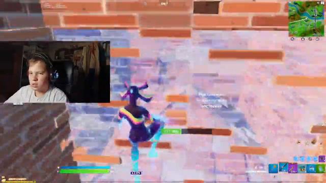 Небольшой обзорчик на фортнайт!Играю в фортнайт кайфую почти топ 1( смотреть онлайн