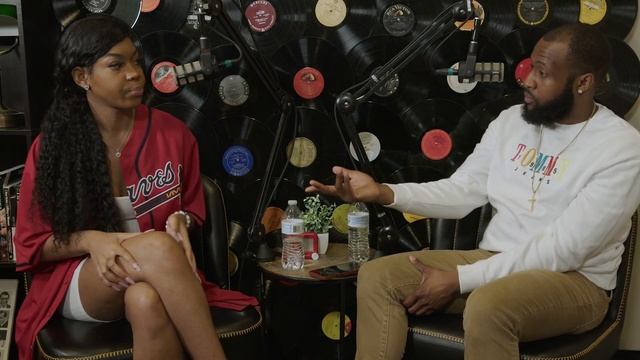 Samara Apryl Talks Trap Influence, Hip-Hop Marketing, the Impact of Atlanta's Club Scene, and More! смотреть онлайн