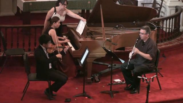 Stravinsky - LHistoire du Soldat Concert Suite IV Tango-Valse-Rag