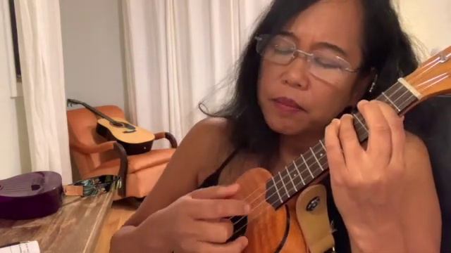 "Because the Night", Ukulele Cover смотреть онлайн