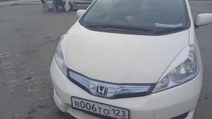 Хонда Фит Шаттл гибрид едет на карантинное море и немного о реальном расходе