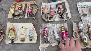 Побывали на самом крупном в черноземье блошином рынке. Здесь продают все.