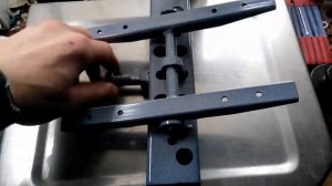 Самодельное крепление с наклонным механизмом на стену для телевизора как  сделать своими руками.