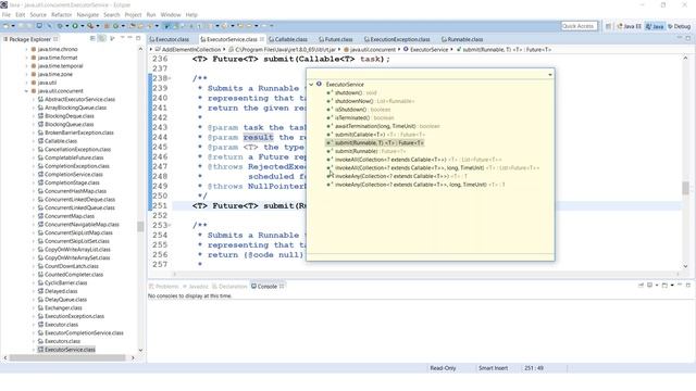 What is difference between Executor's submit and execute method ?