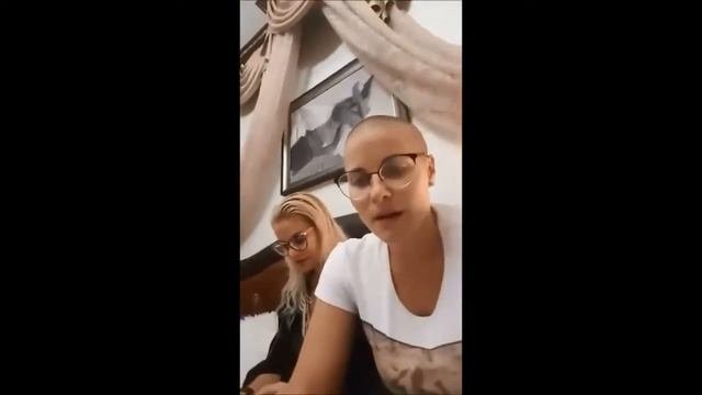 Марина Вовченко-инстаграм (@vovchenkomarina) и сестра  Иришка
