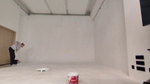 Окрашивание циклорамы: дополнительная услуга или нет?