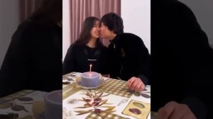 КАЙРАТ НУРТАС ВЕРНУЛСЯ В СЕМЬЮ И ПОЗДРАВИЛ ДОЧЬ С ДНЕМ РОЖДЕНИЯ