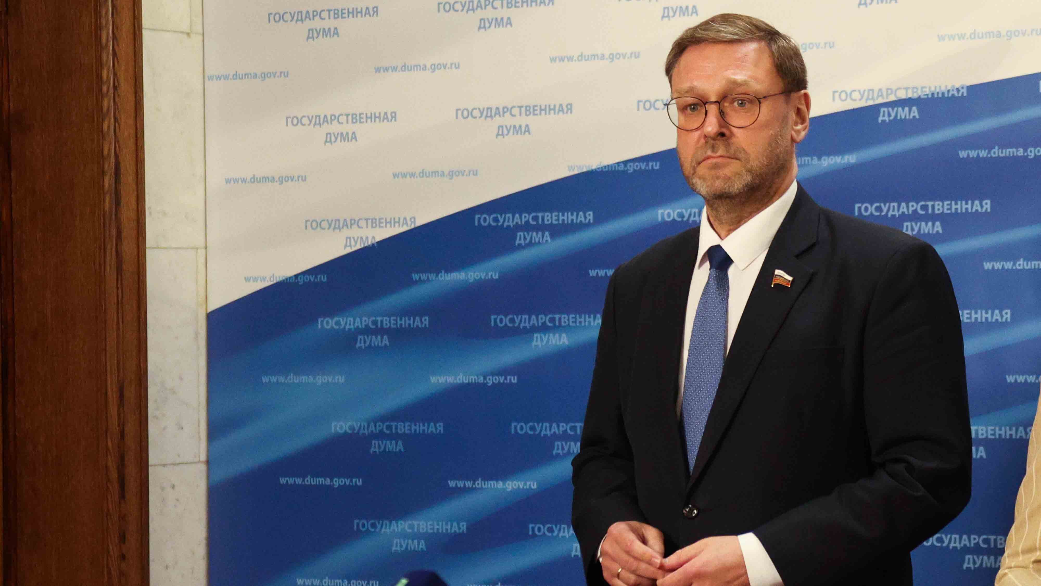 Пресс-подход Константина Косачёва по итогам заседания парламентской Комиссии