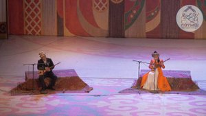 Айтыш Болот Назаров & Изат Айдаркулова.