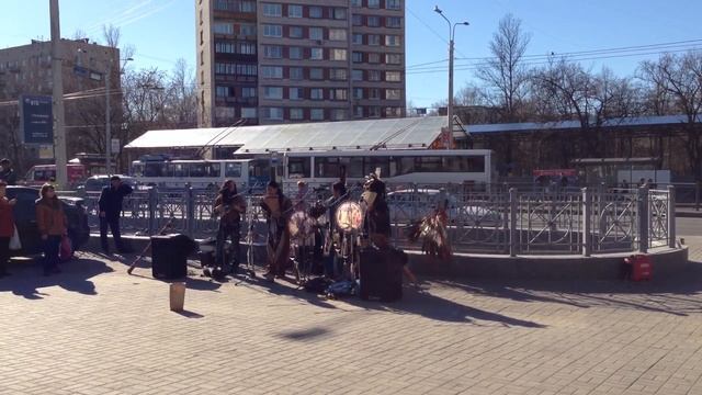 Пр. Ветеранов; индейцы играют музыку. смотреть онлайн