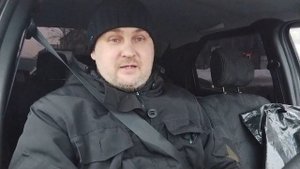 Русская девочка ушатала двоих мигрантов в электричке!