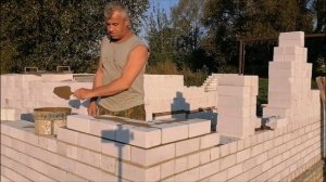Гениальное приспособление для кладки углов Как просто завести углы из кирпича