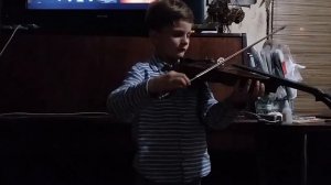 МАТВЕЙ ИГРАЕТ НА СКРИПКЕ