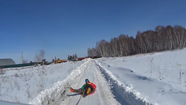Зацепили бублик за машину, Новокузнецк смотреть онлайн