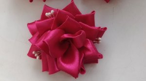 Роза из атласной ленты