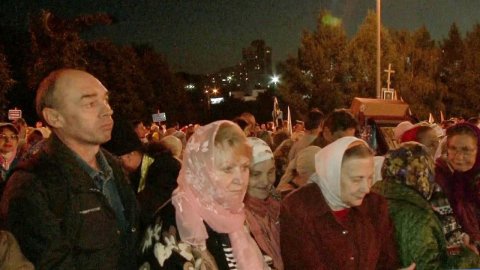 В Свердловской области десятки тысяч верующих прошли Крестным ходом в память императора Николая II