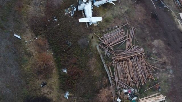 Место падения самолета с парашютистами в  Мензелинске.