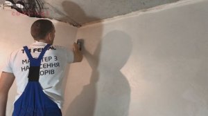 Один из простых способов нанесения декоративной краски на стены!