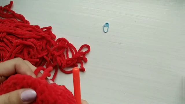 Вязаный крючком плюшевый амонг ас смотреть онлайн