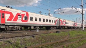 Электровоз ЧС4Т с пассажирским поездом Адлер - Ижевск