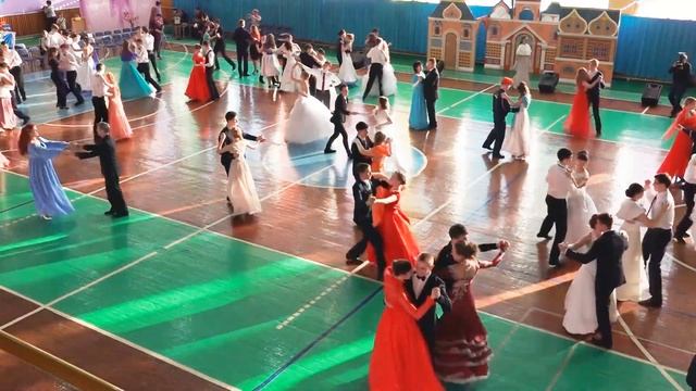 Сретенский благотворительный бал - Белый танец смотреть онлайн