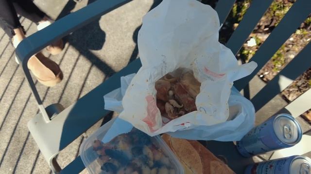 Париж – французская курочка | Евро не принимают! смотреть онлайн